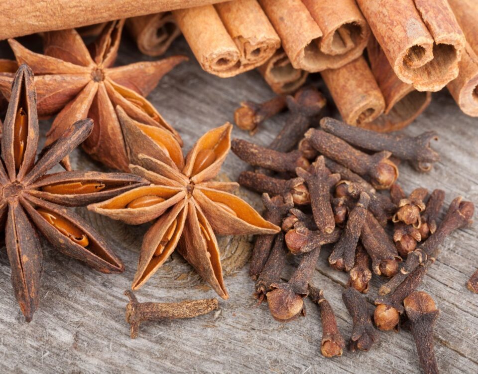 Discover the benefits of cinnamon for hair health and growth. Learn about its nutrient profile, how it stimulates hair follicles, its antimicrobial properties, and how to incorporate it into your hair care routine.